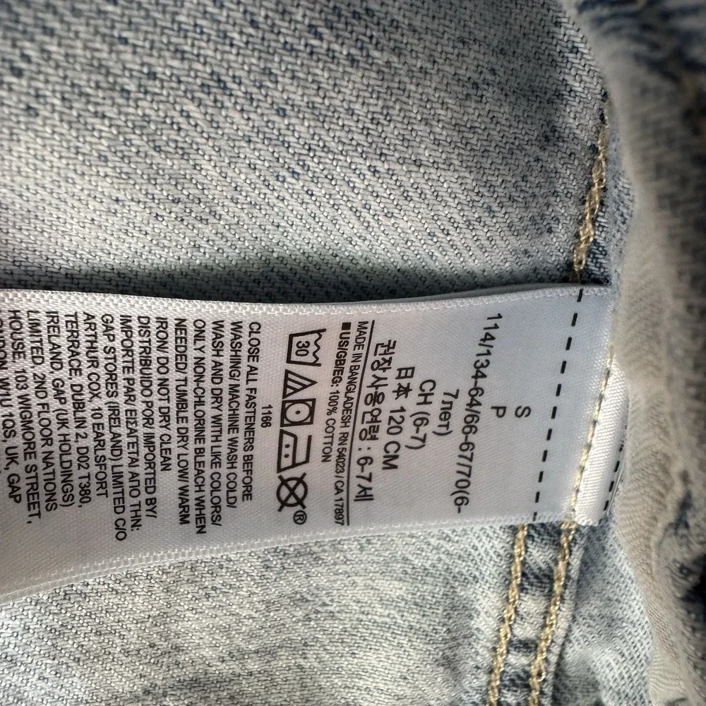 GAP Kids Denim Jacket Small Light Wash Button Front Pockets Classic 90s Y2K SOFT